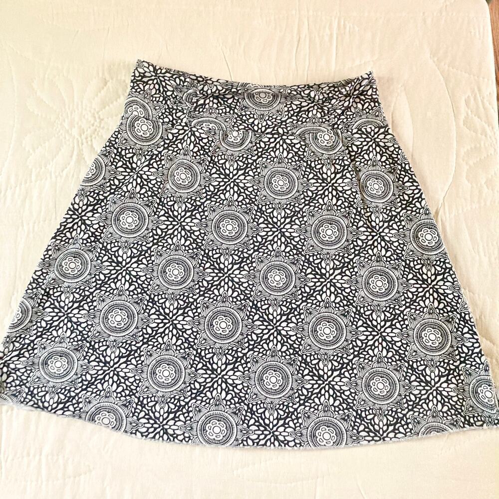 Tranquility Colorado Clothing Women's Large Abstract Print Athleisure Skirt - Picture 3 of 8